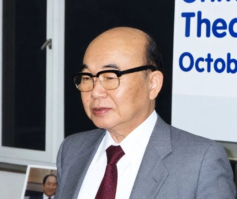 Sang Hun Lee